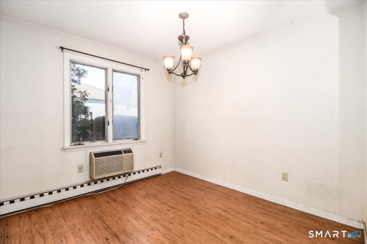 136 Deer Hill Avenue B12