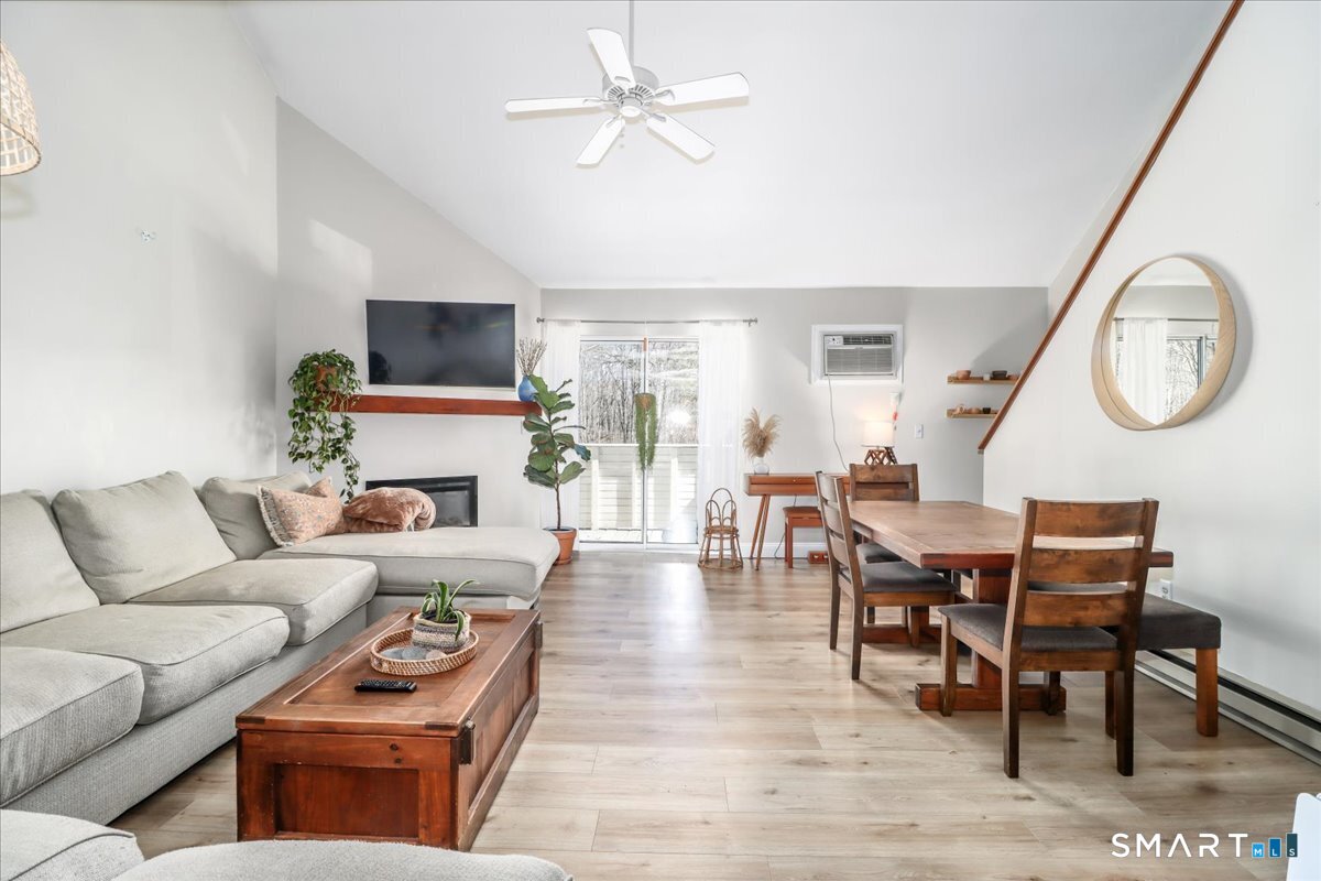 196 Willow Springs 196