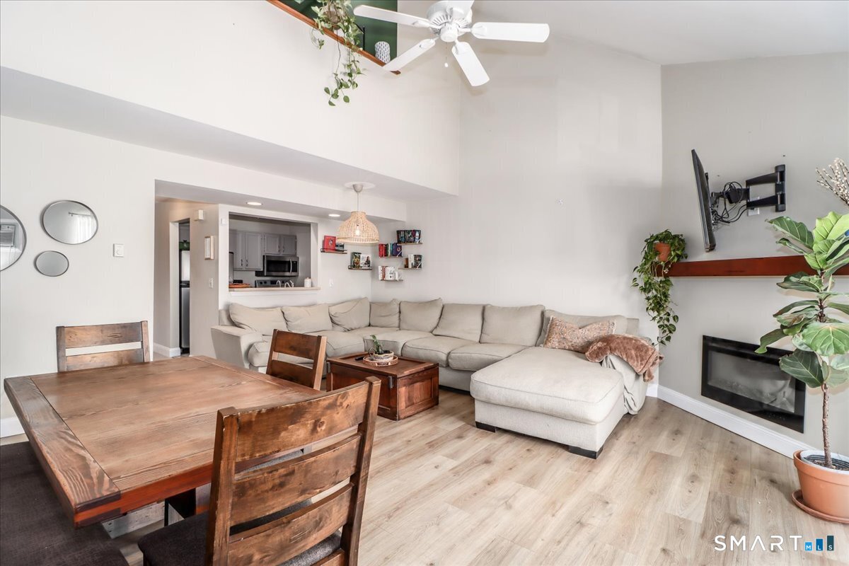 196 Willow Springs 196