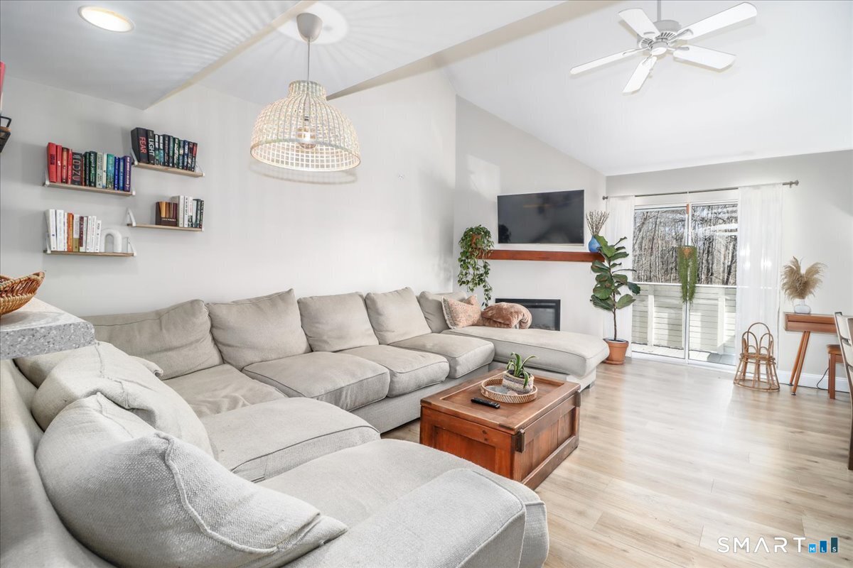 196 Willow Springs 196