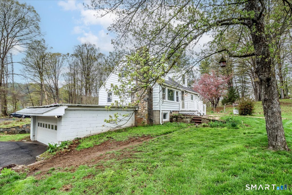 7 River Road