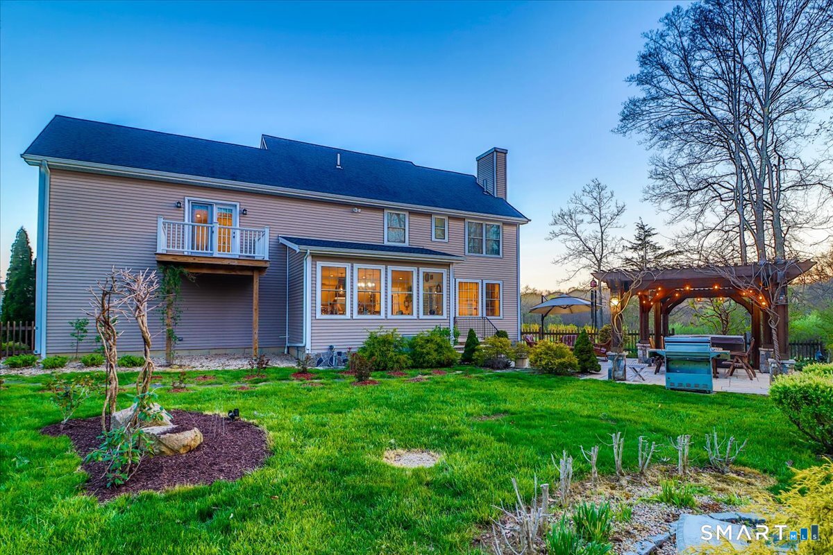 100 Hawthorne Lane