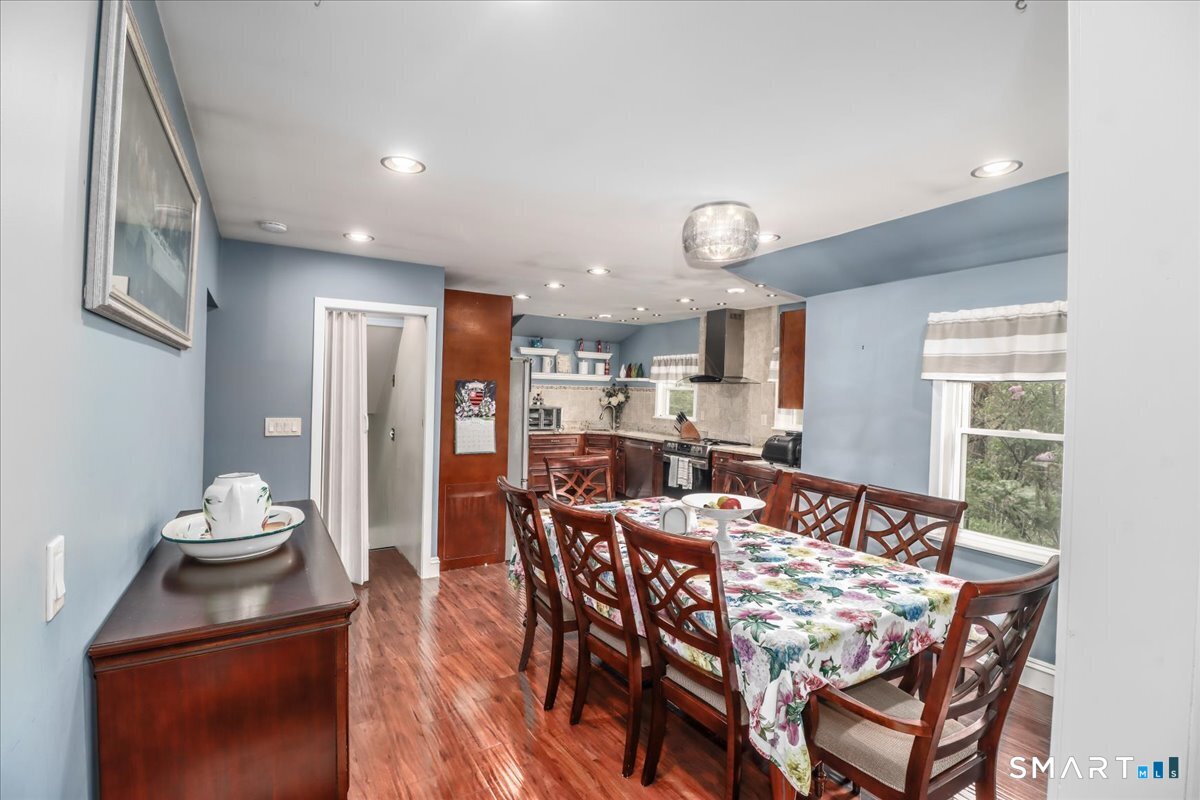 4 Farrell Road