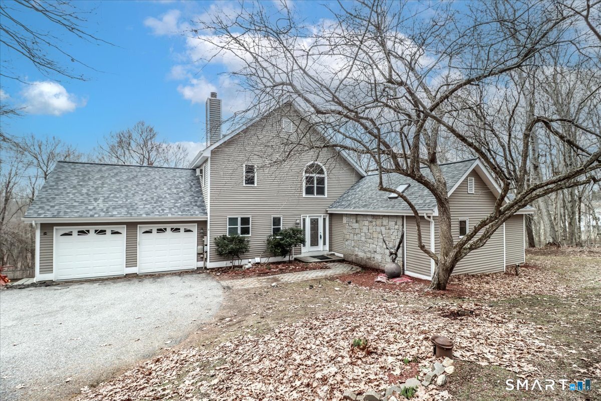8 Pebble Lane