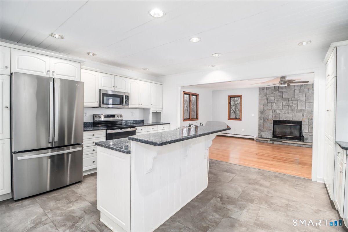 8 Pebble Lane