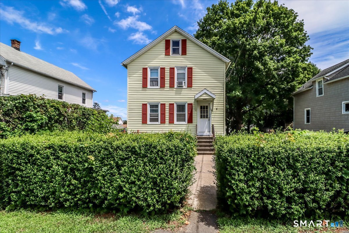 4 Edgewood Street Unit: 1