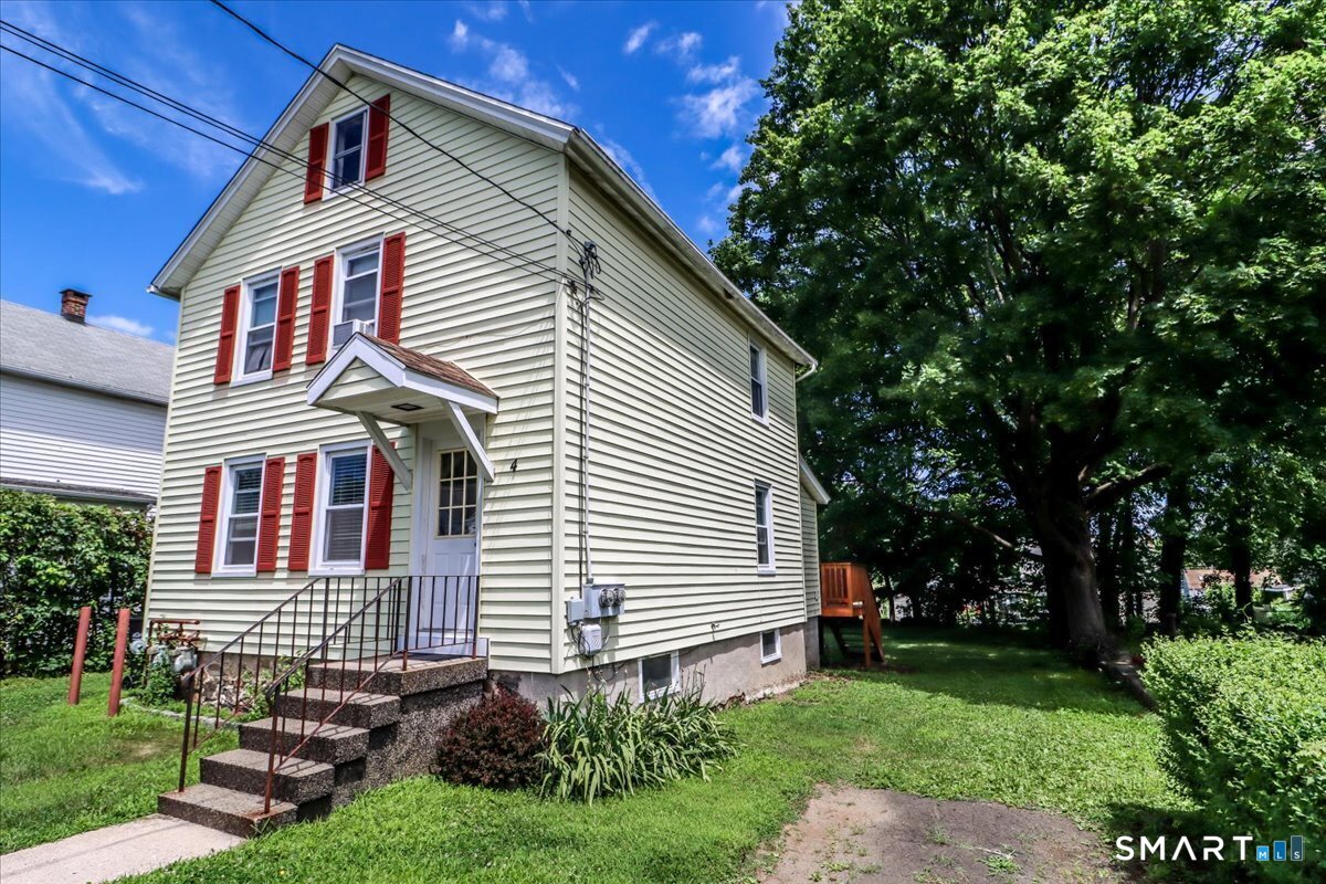 4 Edgewood Street Unit: 1