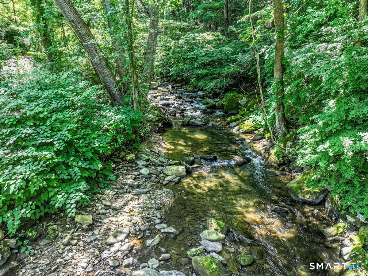 28 Old Mill Road