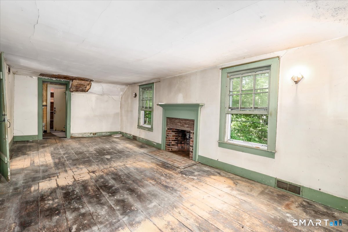 28 Old Mill Road