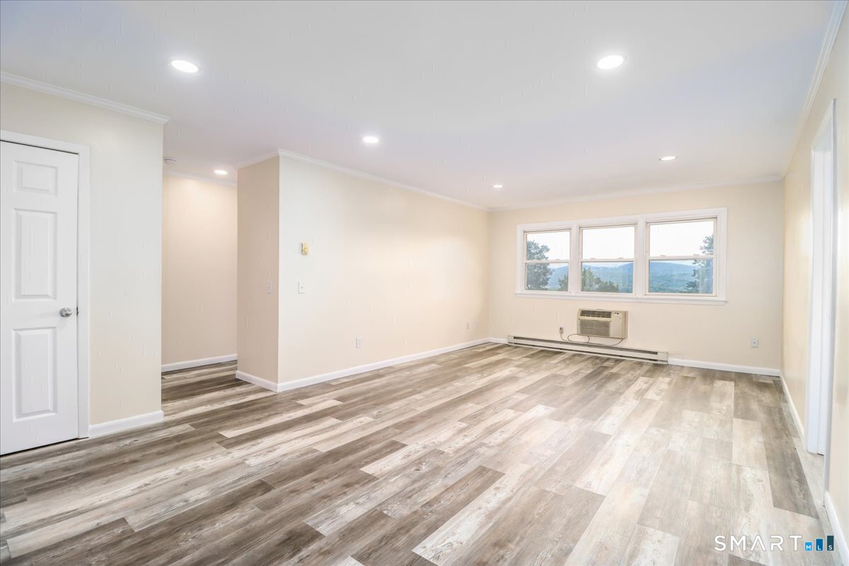 17 Fordyce Court Unit: 12