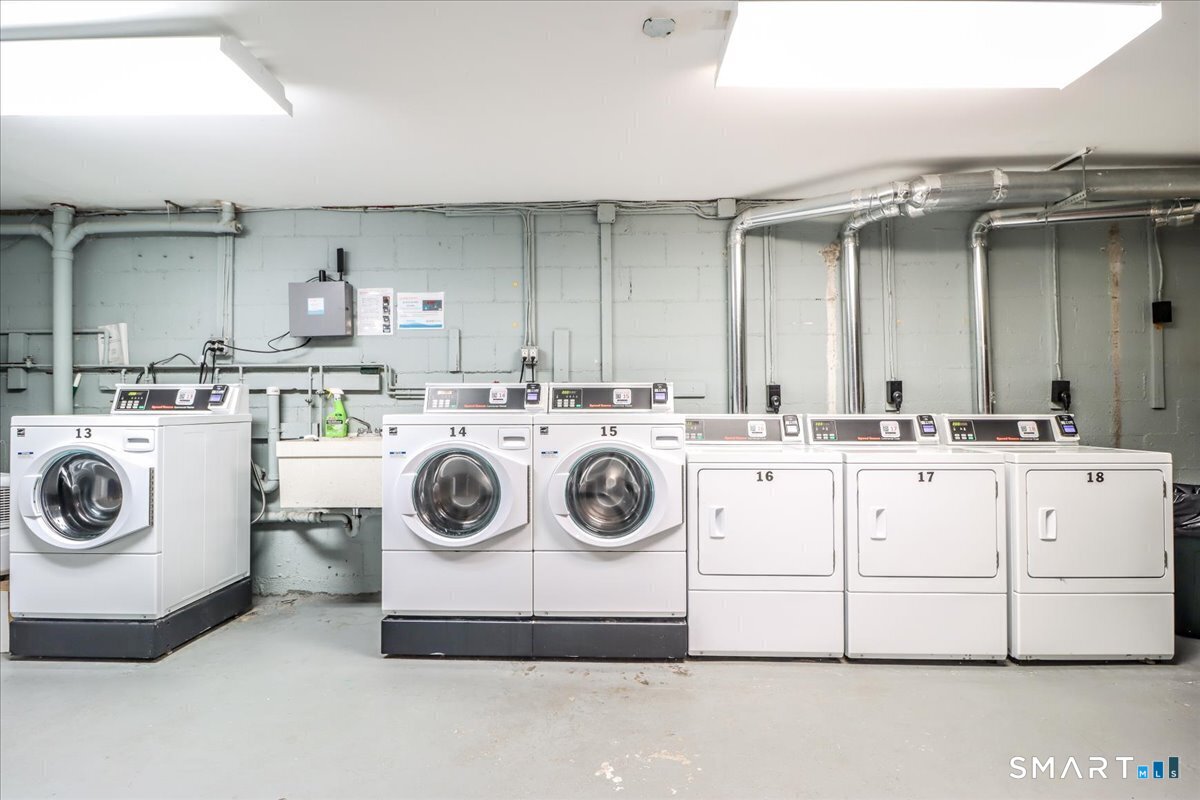 17 Fordyce Court Unit: 12
