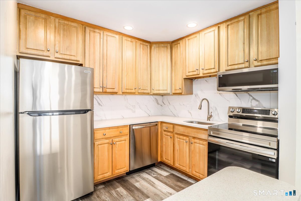 17 Fordyce Court Unit: 12