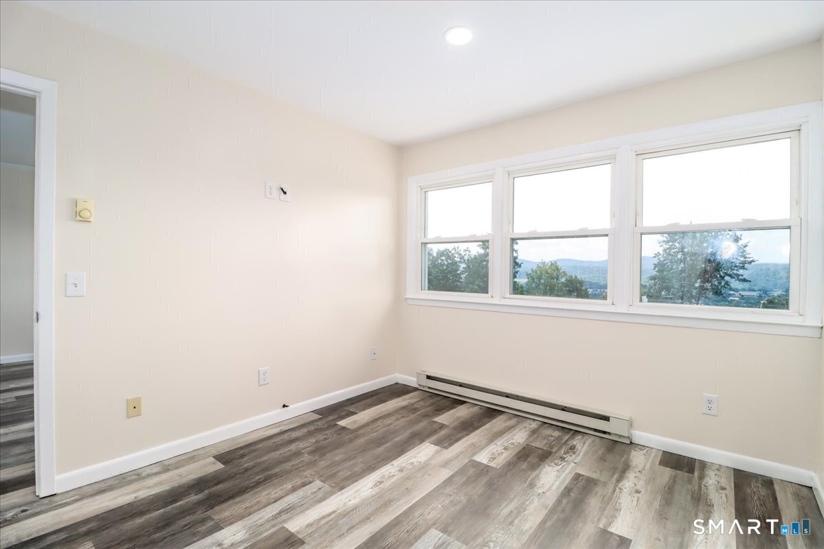 17 Fordyce Court Unit: 12