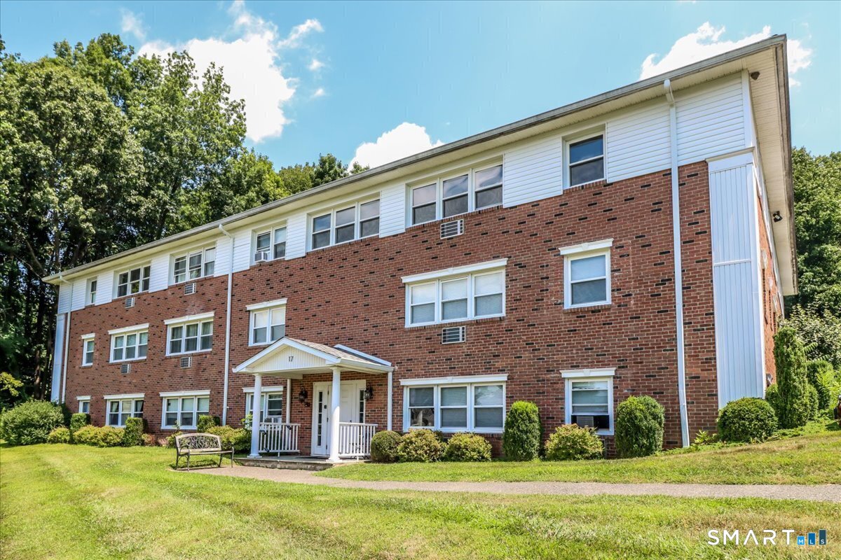 17 Fordyce Court Unit: 12