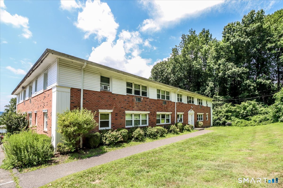 17 Fordyce Court Unit: 12