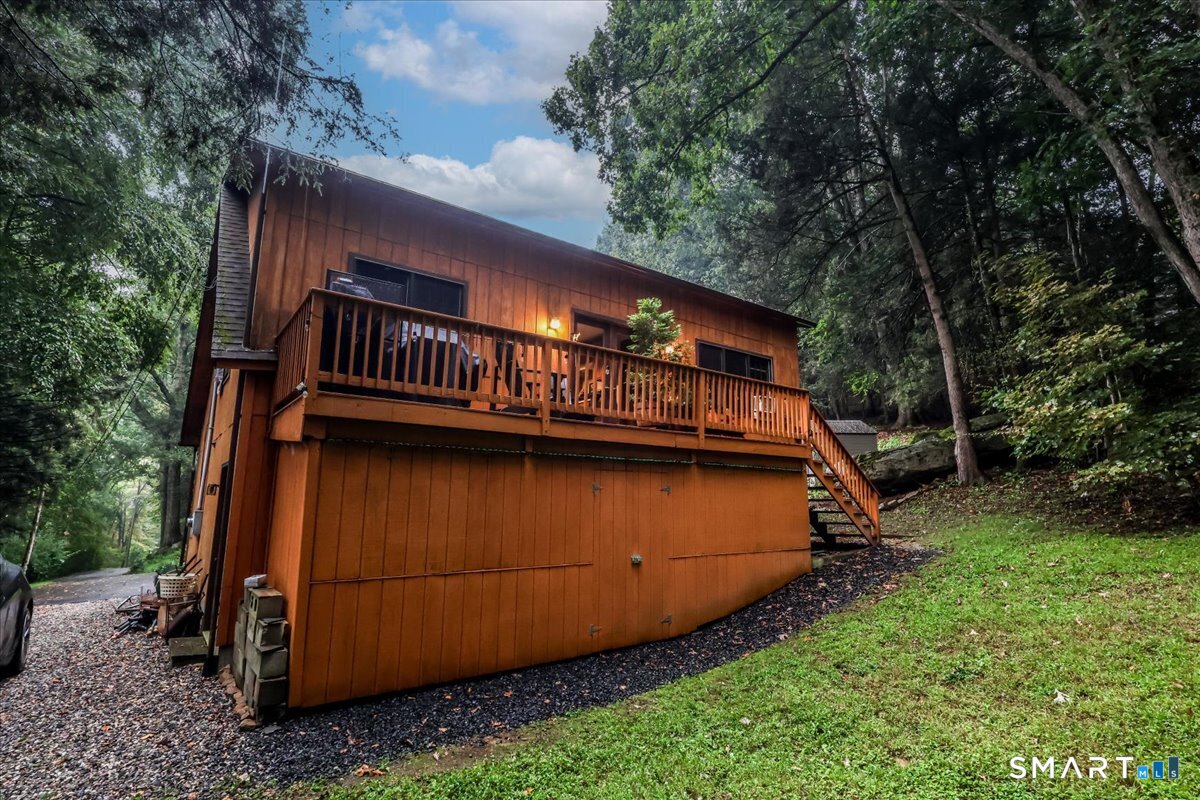 17 East Bucks Rock Road