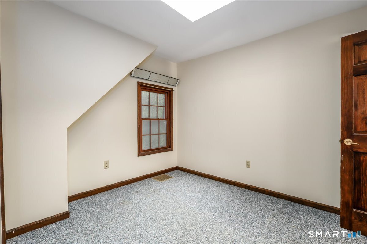 17 East Bucks Rock Road