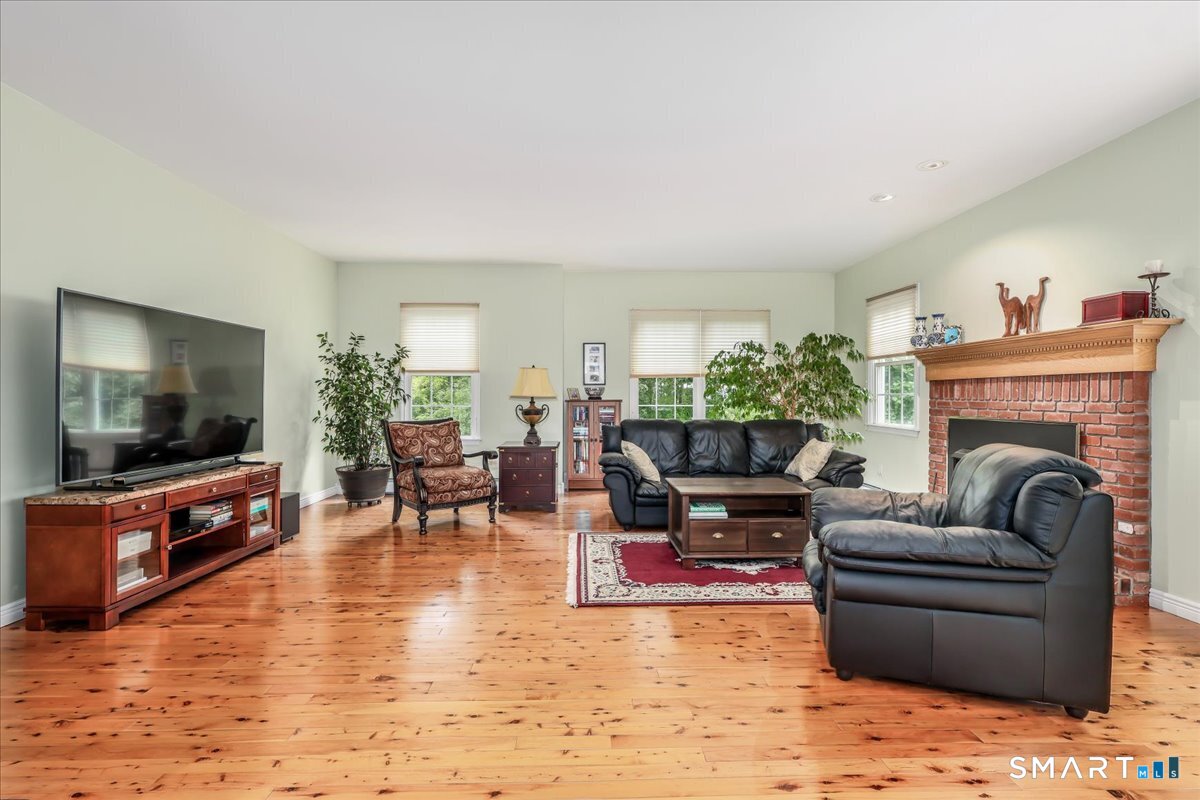 57 Meadowood Drive