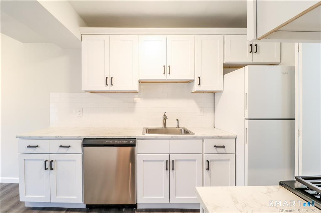 81-95 Park Avenue Unit: 201