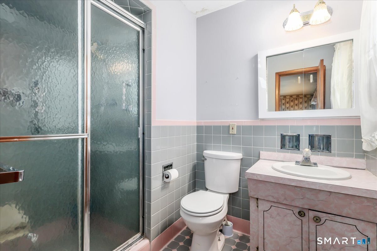 9 Kendall Terrace East