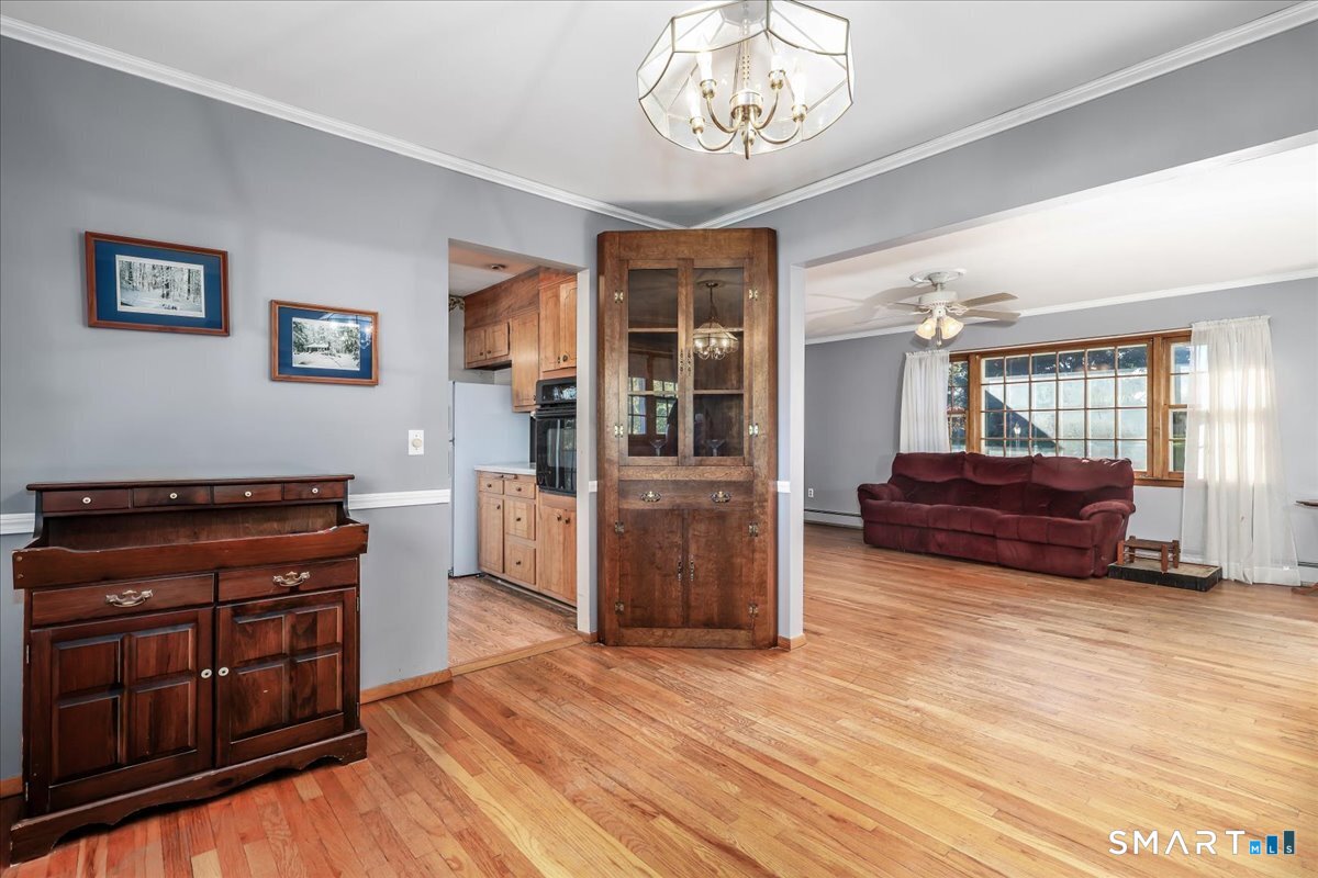 9 Kendall Terrace East