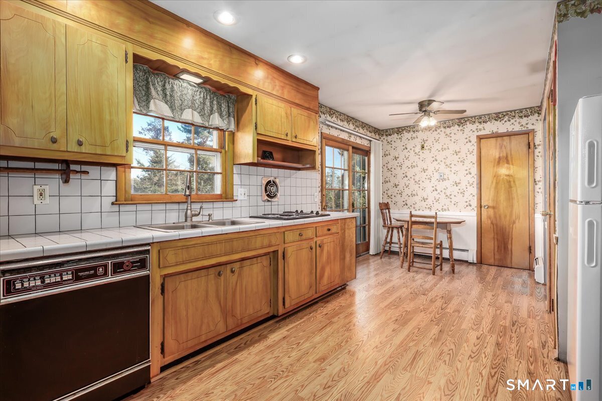 9 Kendall Terrace East