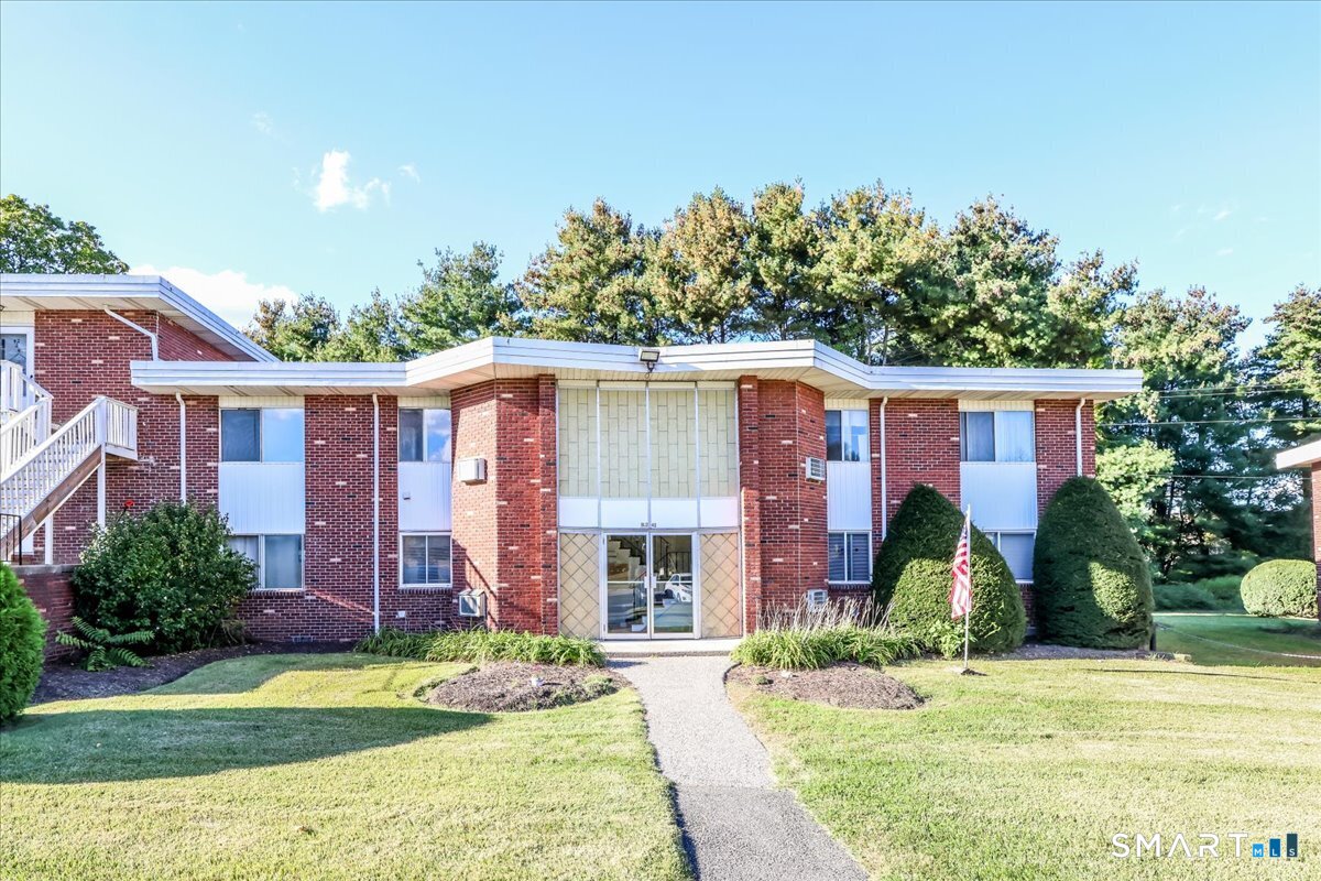 40 Candlewood Lake Road South Unit: 4