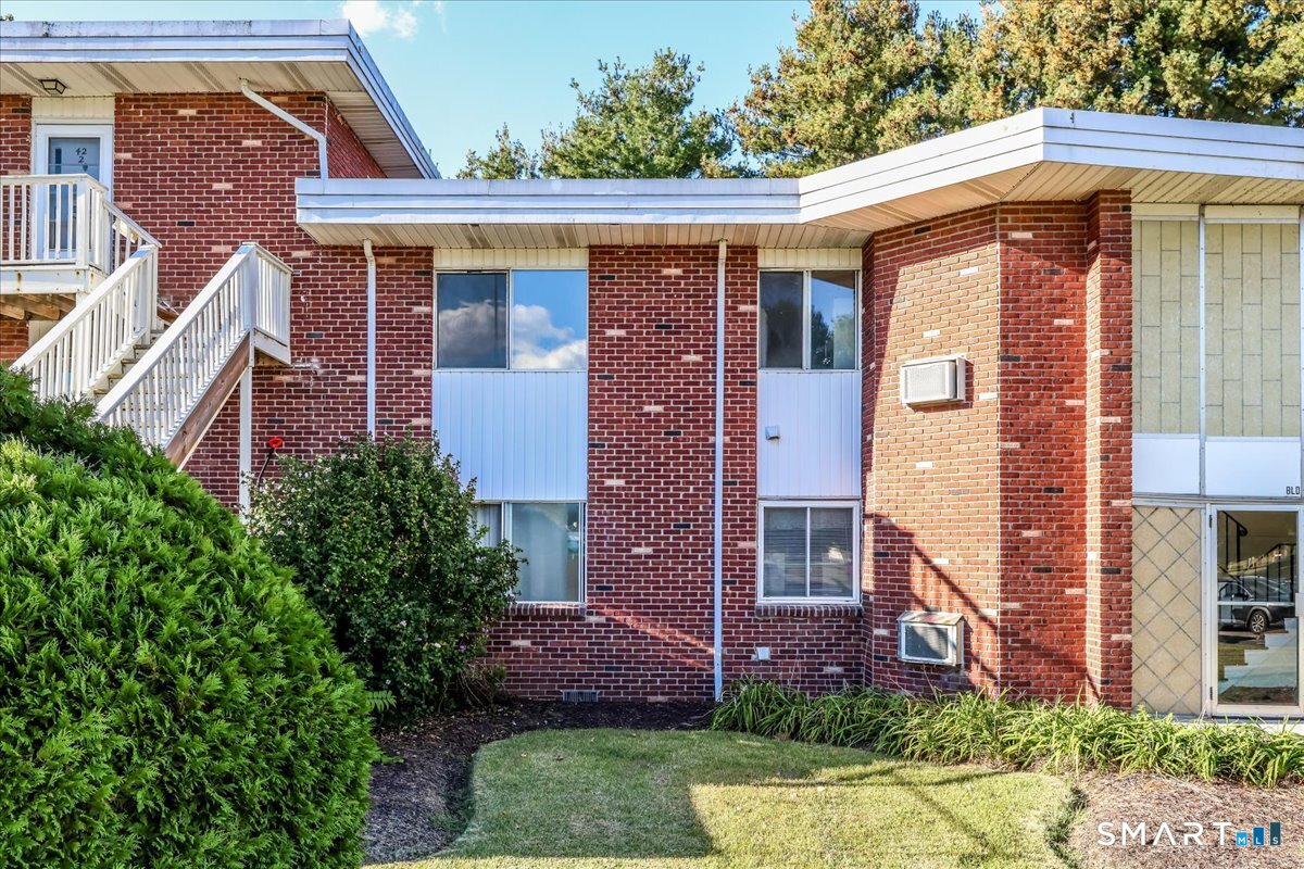 40 Candlewood Lake Road South Unit: 4