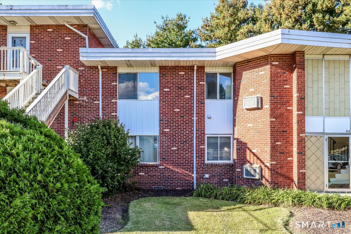 40 Candlewood Lake Road South Unit: 4