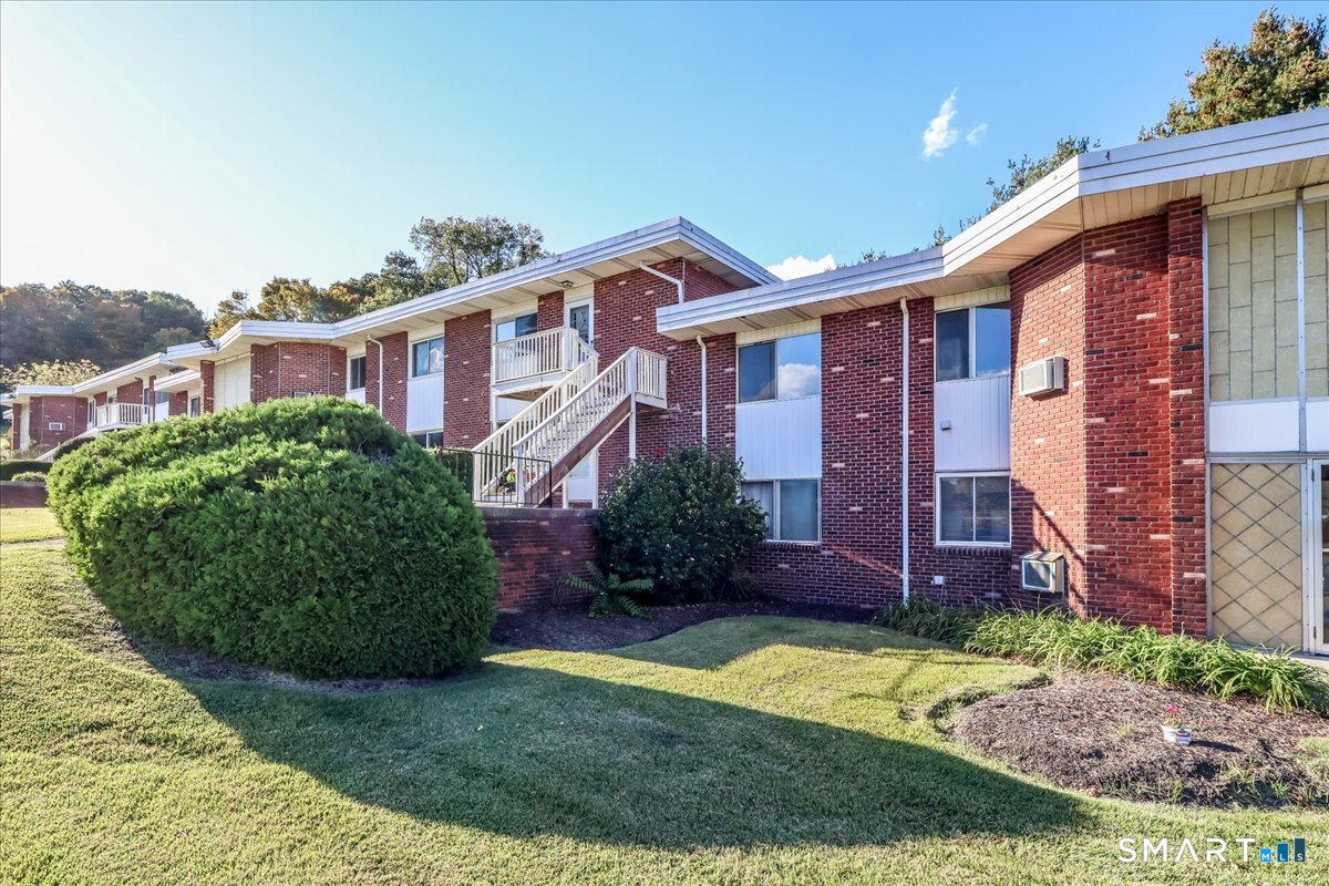 40 Candlewood Lake Road South Unit: 4