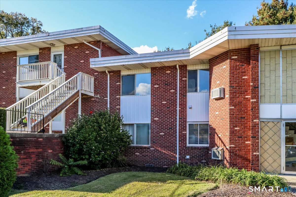 40 Candlewood Lake Road South Unit: 4
