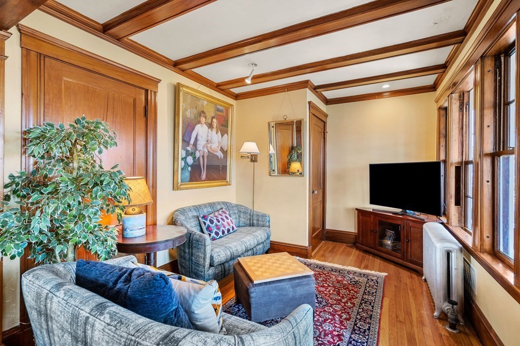 101 Cushing Ave Unit: 2