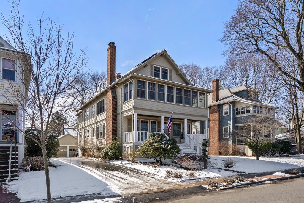 101 Cushing Ave Unit: 2