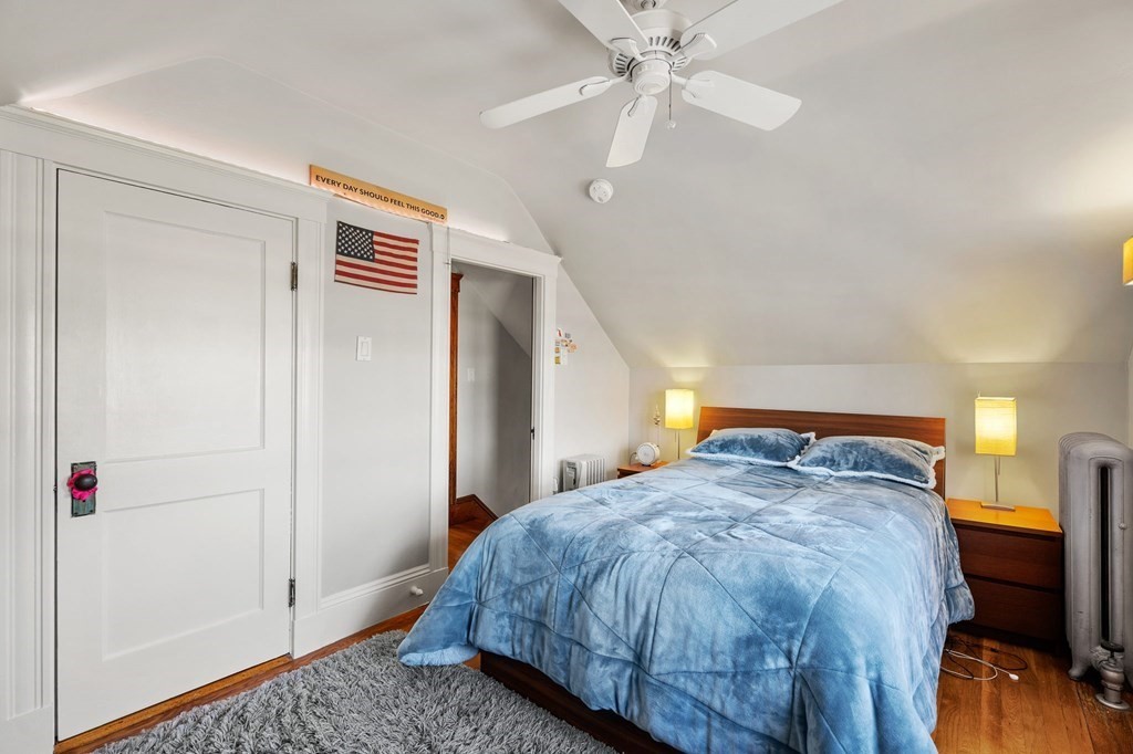 101 Cushing Ave Unit: 2