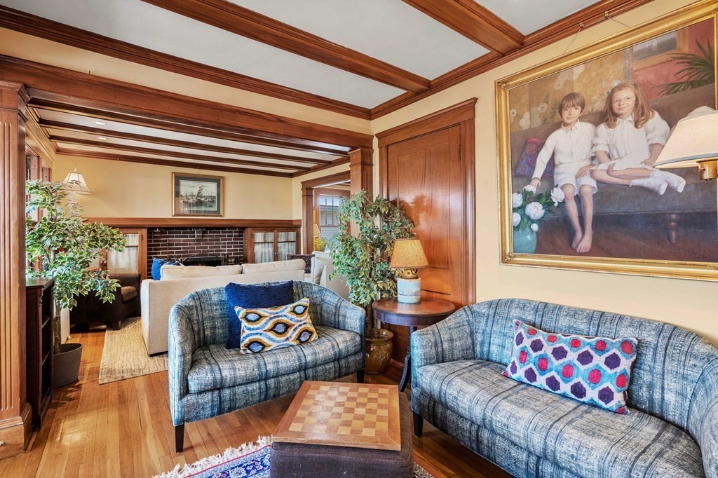 101 Cushing Ave Unit: 2