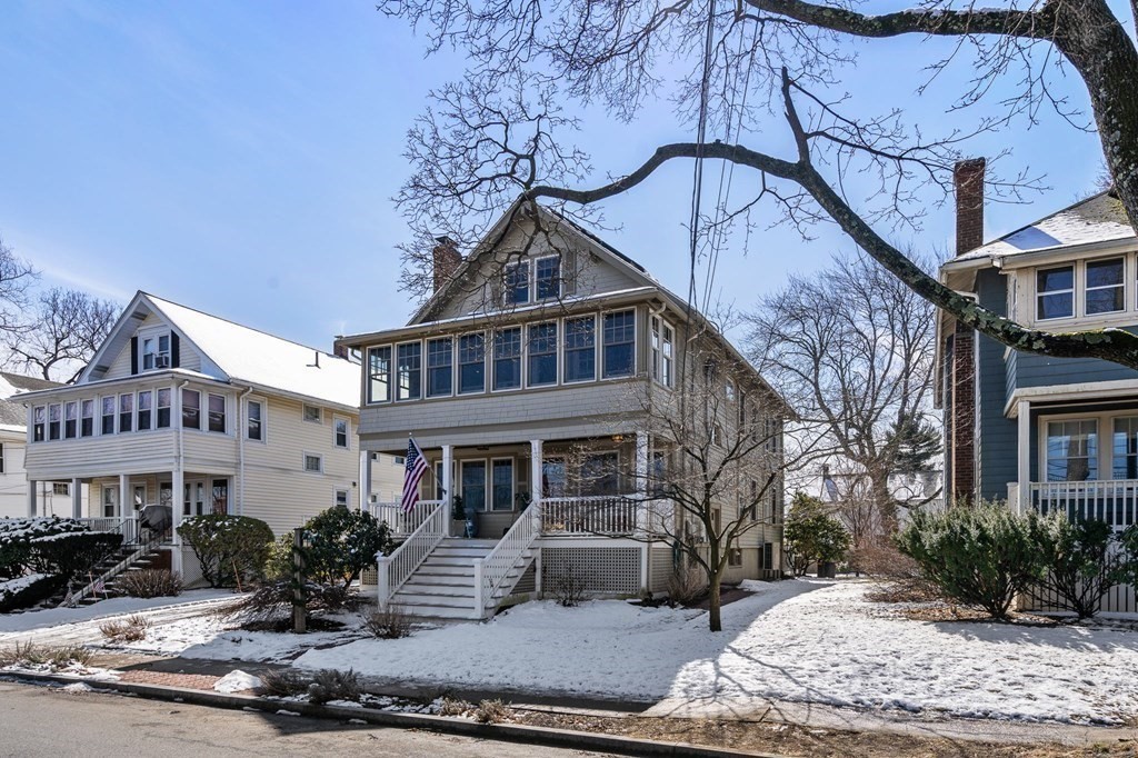 101 Cushing Ave Unit: 2