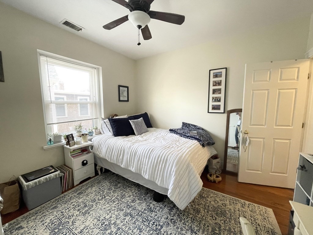 31 Linden Place, Unit 1