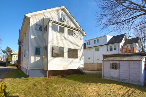 10 Skahan Rd Unit: 10