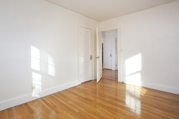 10 Skahan Rd Unit: 10