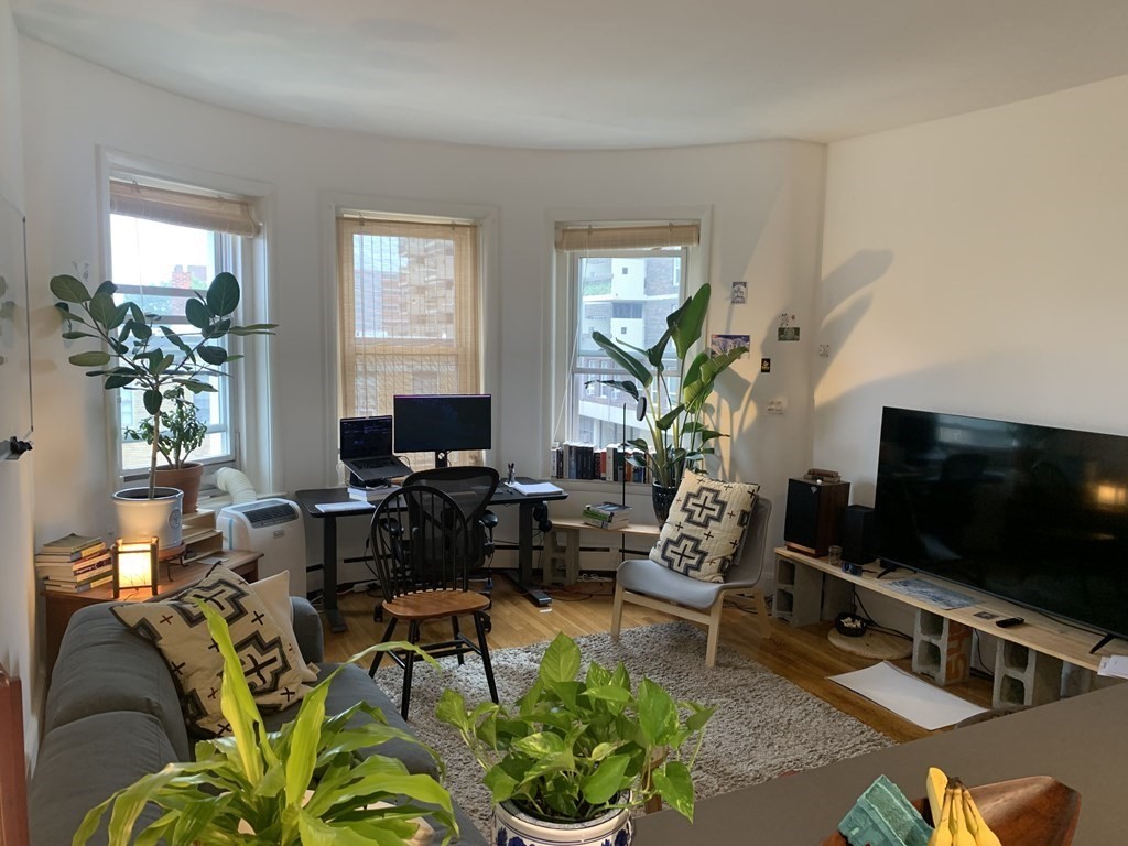 863 Massachusetts Ave Unit: 46