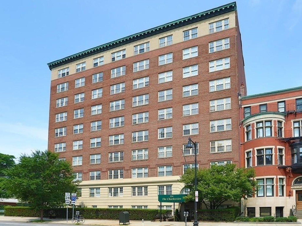 534 Beacon St Unit: 902