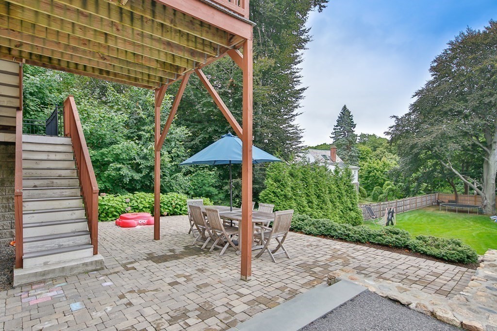 61 Old Mystic St