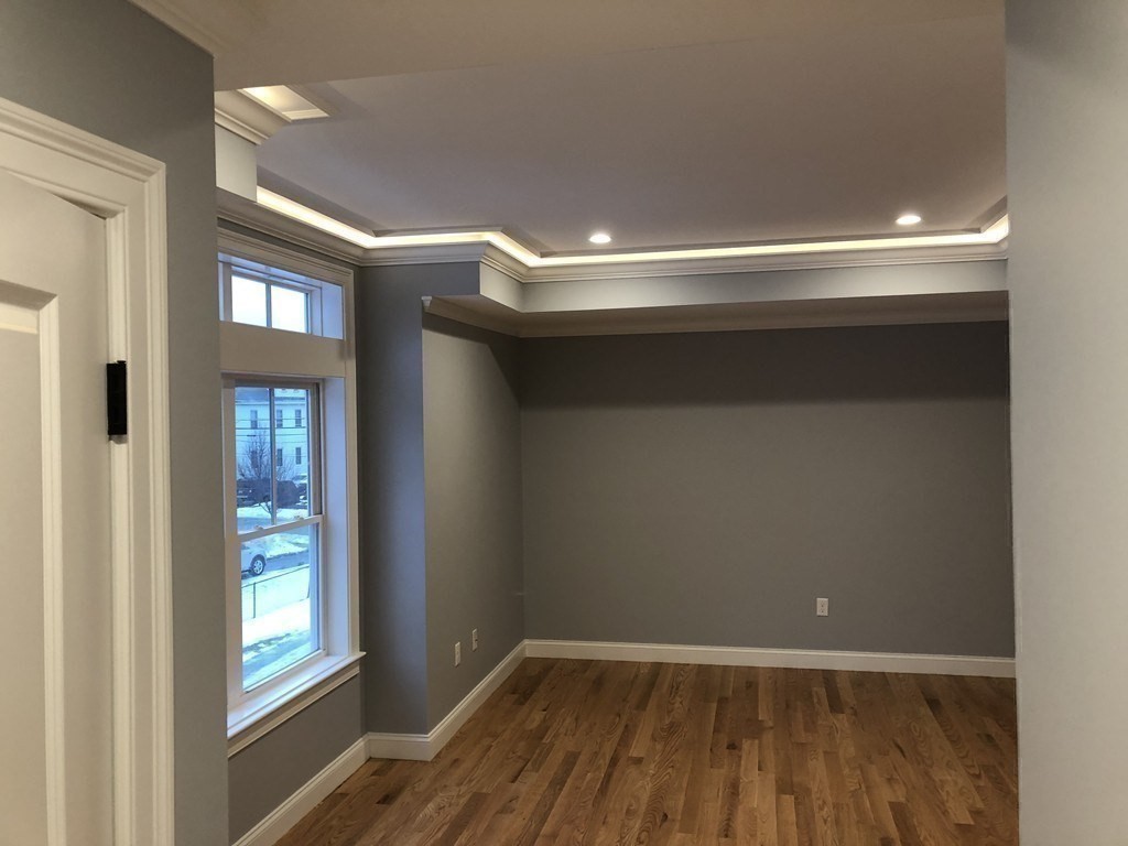 18 Prentiss St # 18