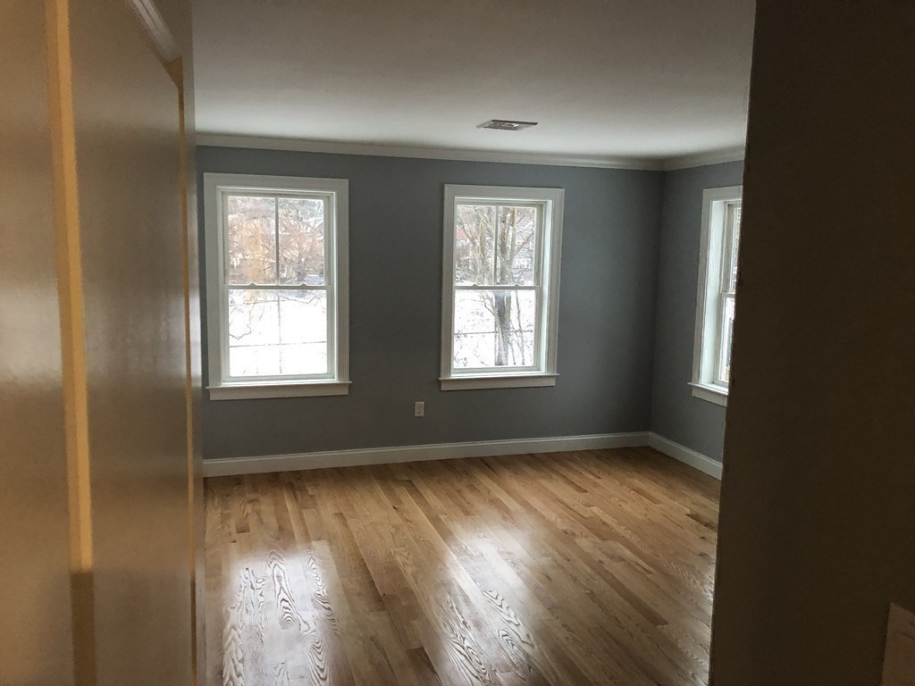 18 Prentiss St # 18