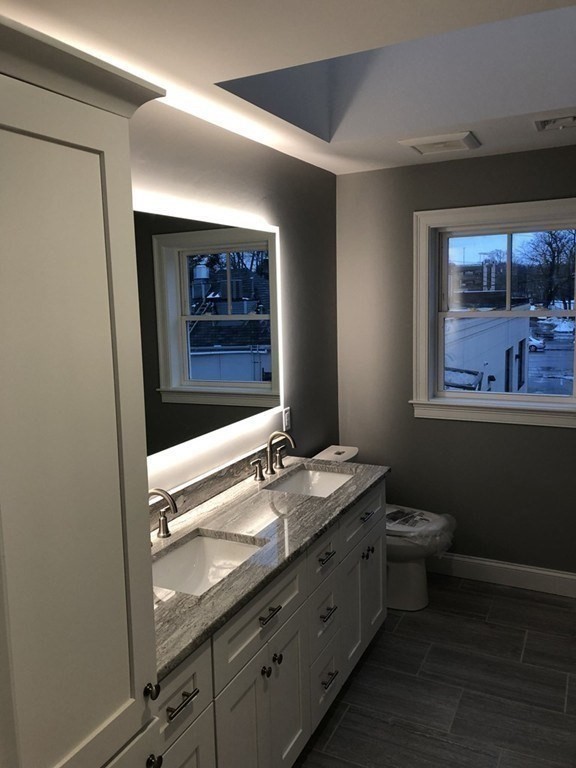 18 Prentiss St # 18