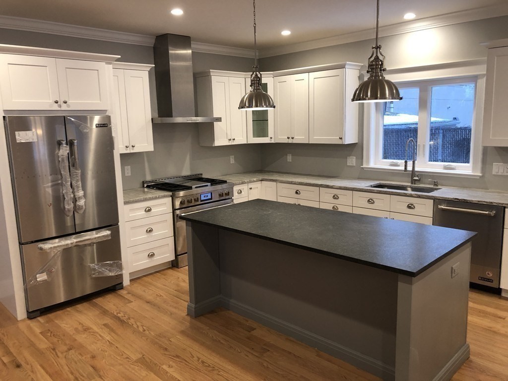 18 Prentiss St # 18