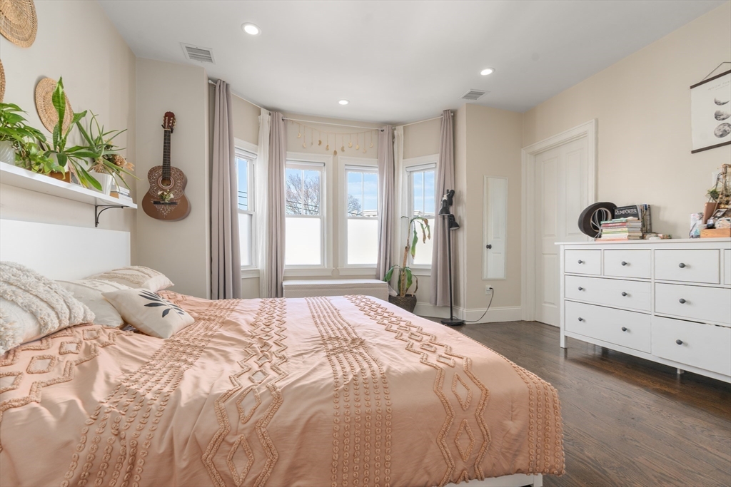 91 Trenton St # 3