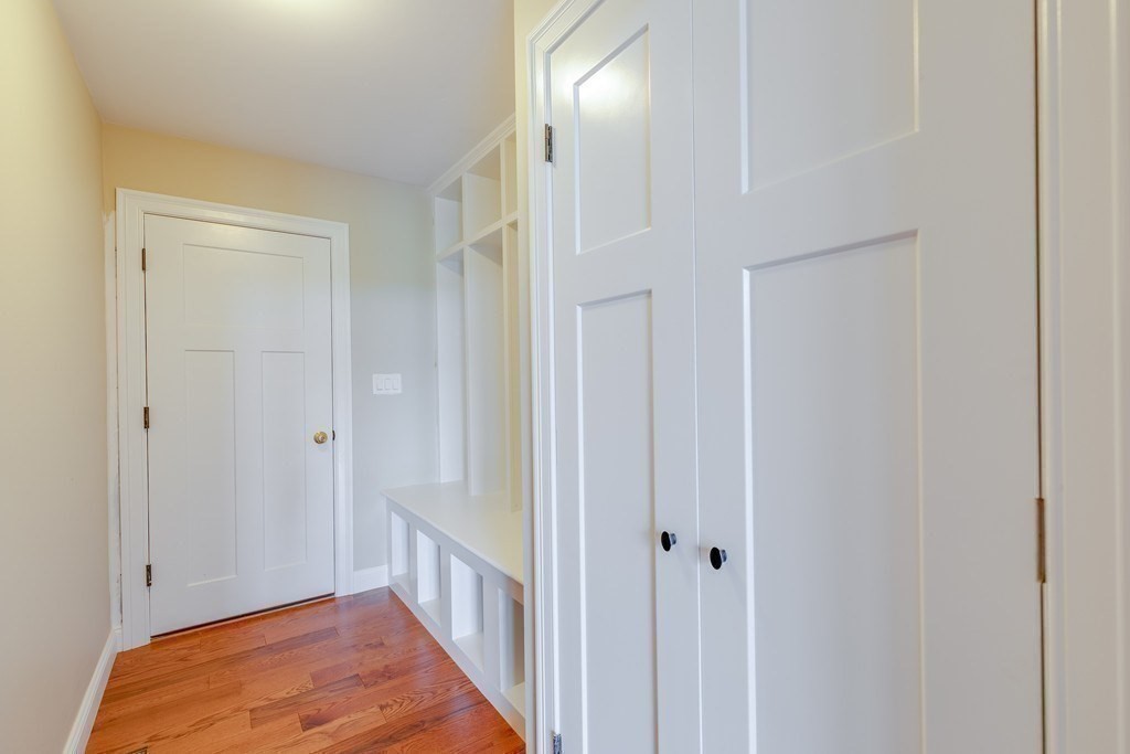 8 Westminster Ave # 8