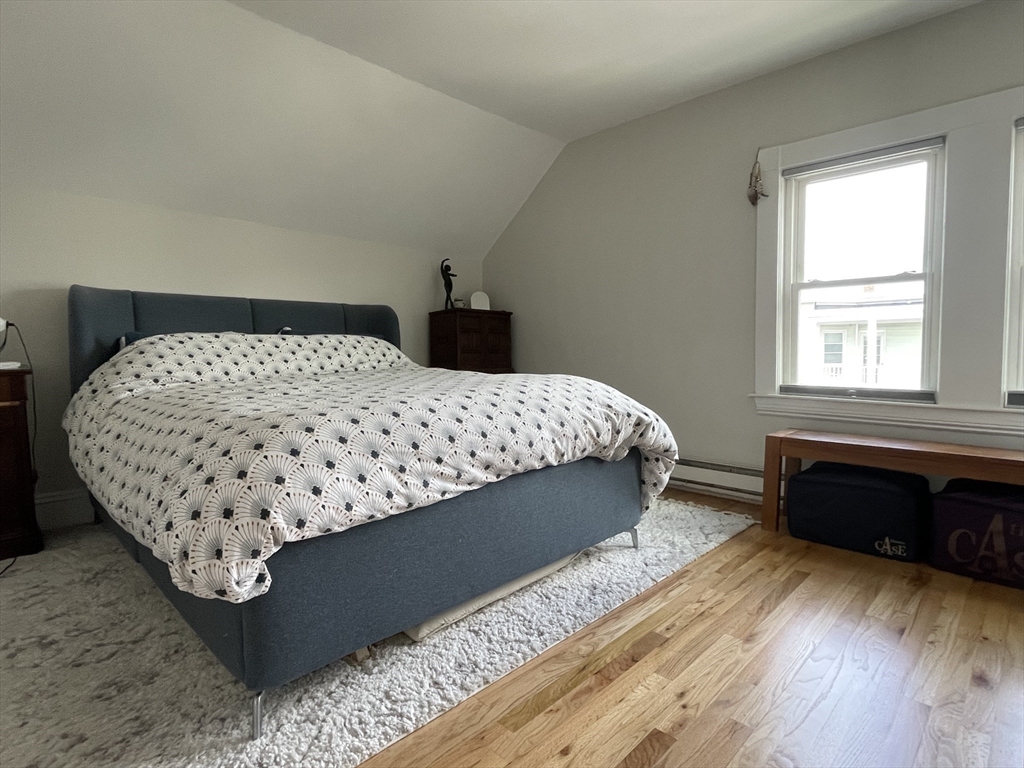 12 Seven Pines Avenue # 2