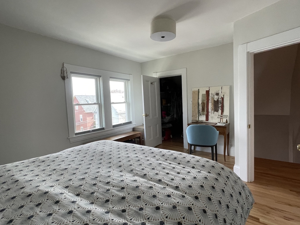 12 Seven Pines Avenue # 2